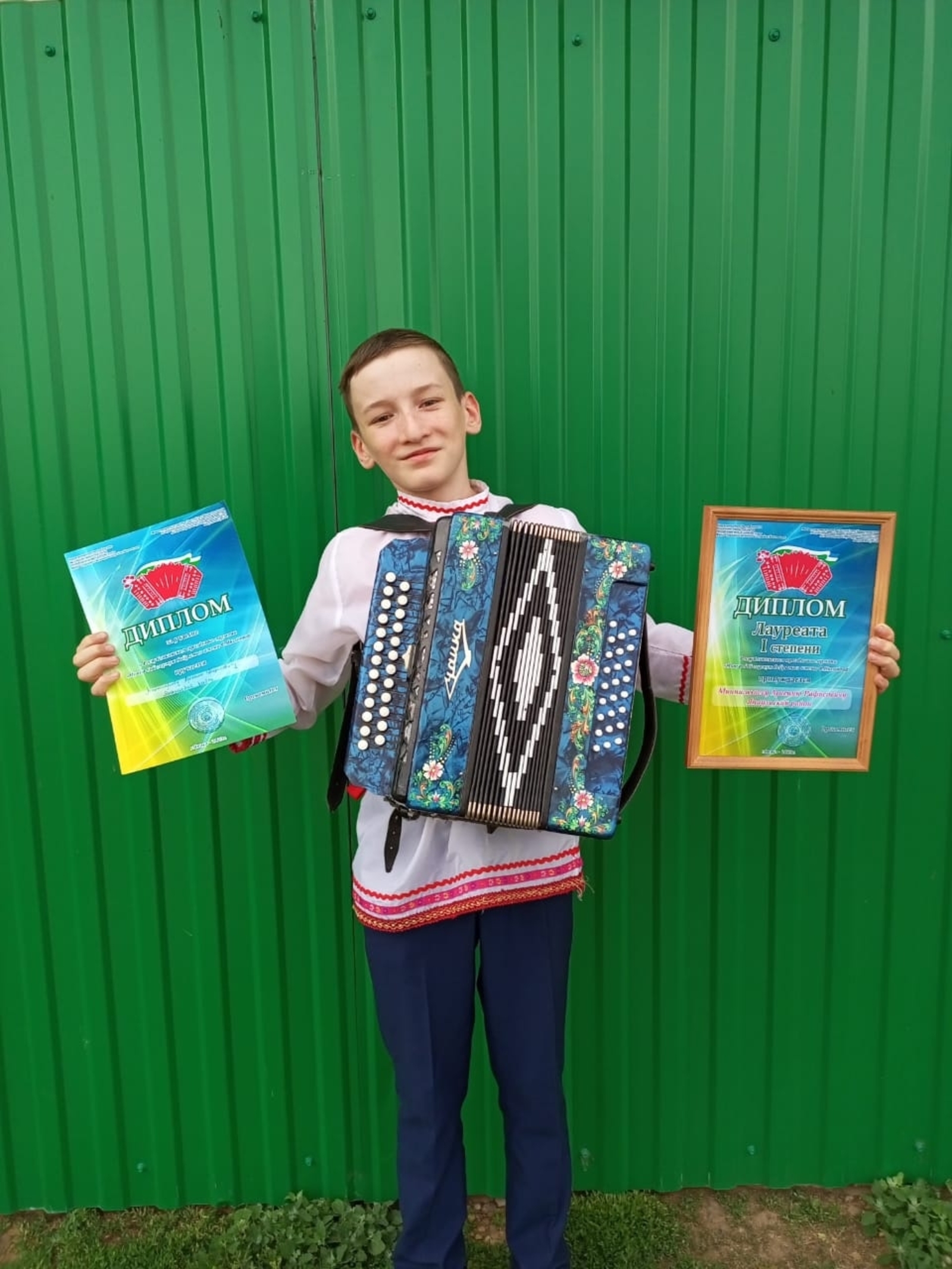 Удмурт пияш ёрос администрациен кивалтӥсьлэсь стипендизэ басьтоз