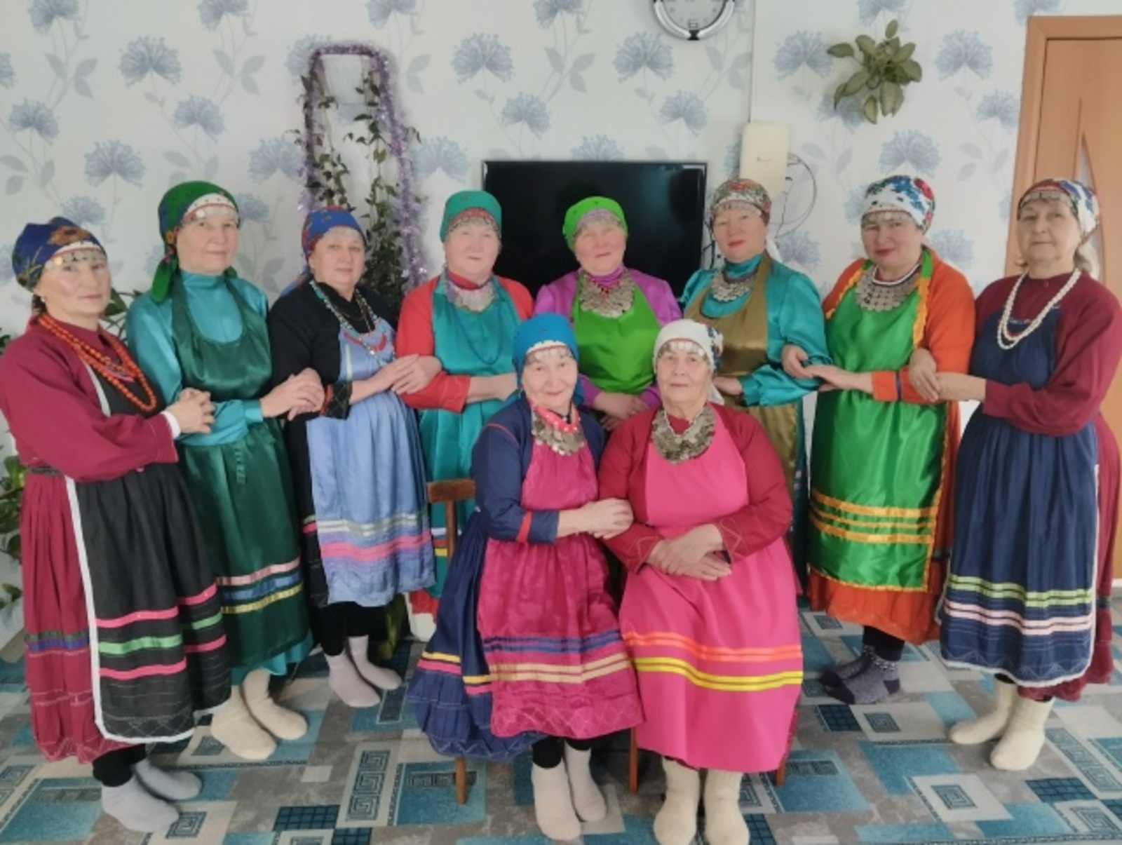 Ёрос телевидениын удмуртъёсты возьматӥзы