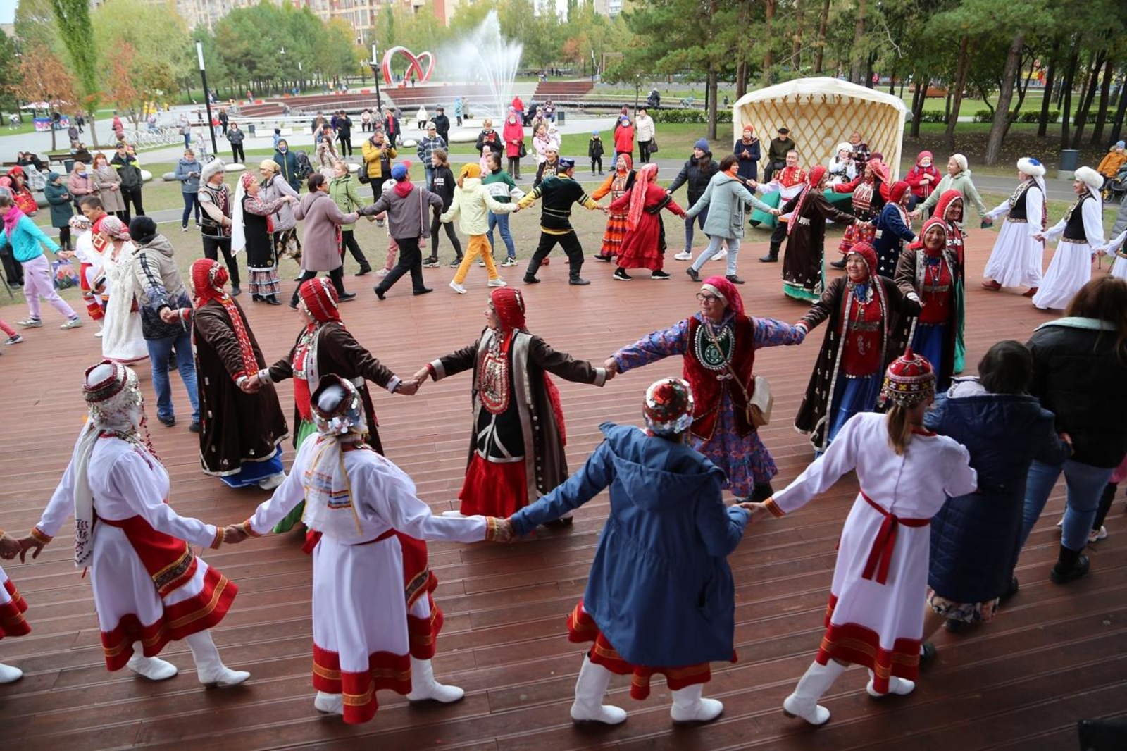 В Уфе пройдет республиканский фестиваль-конкурс фольклорного искусства «Живая связь времён»