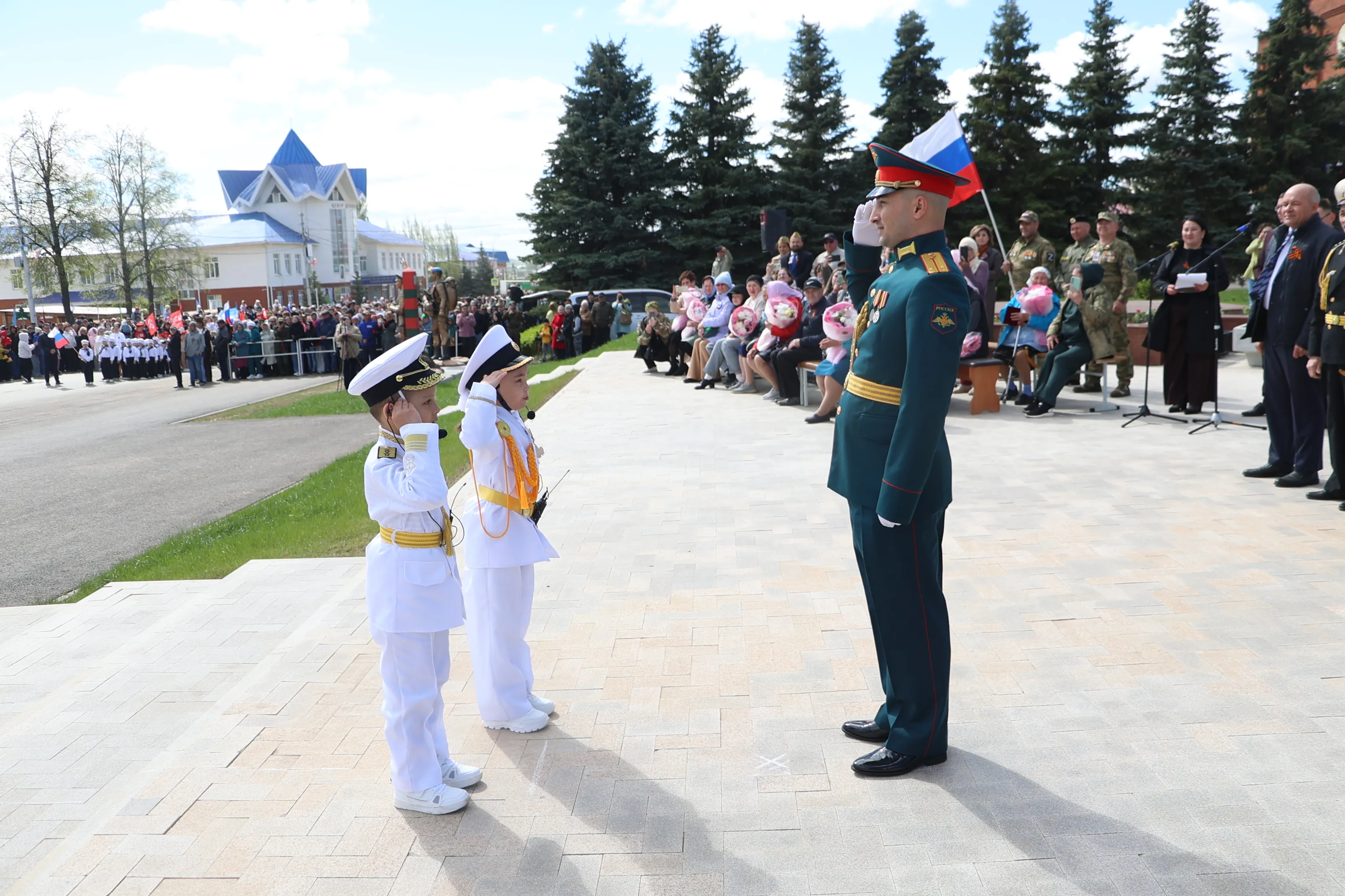 Митингез парад азинтӥз