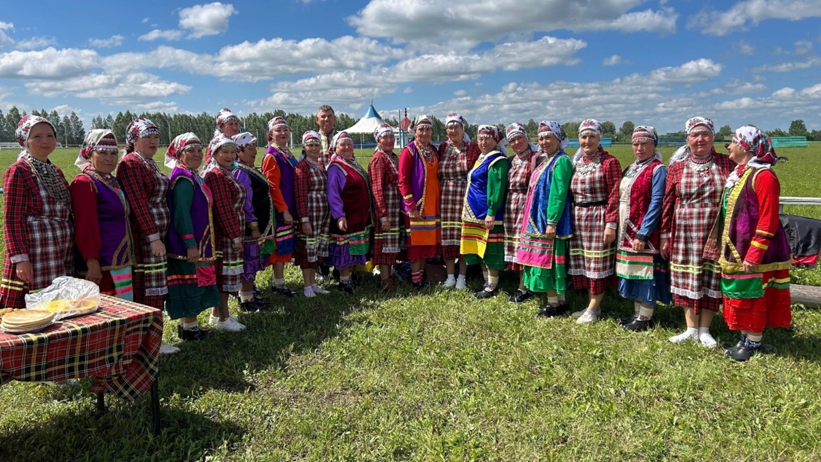 Башкортостан Республикаысь удмурт фольклор ансамбльёс фестивале пыриськозы