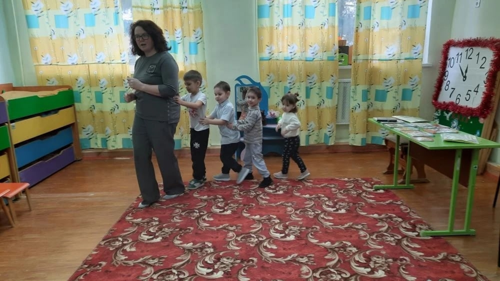 Ужрад нылпиослы вунонтэм тодэ ваёнъёс кельтӥз