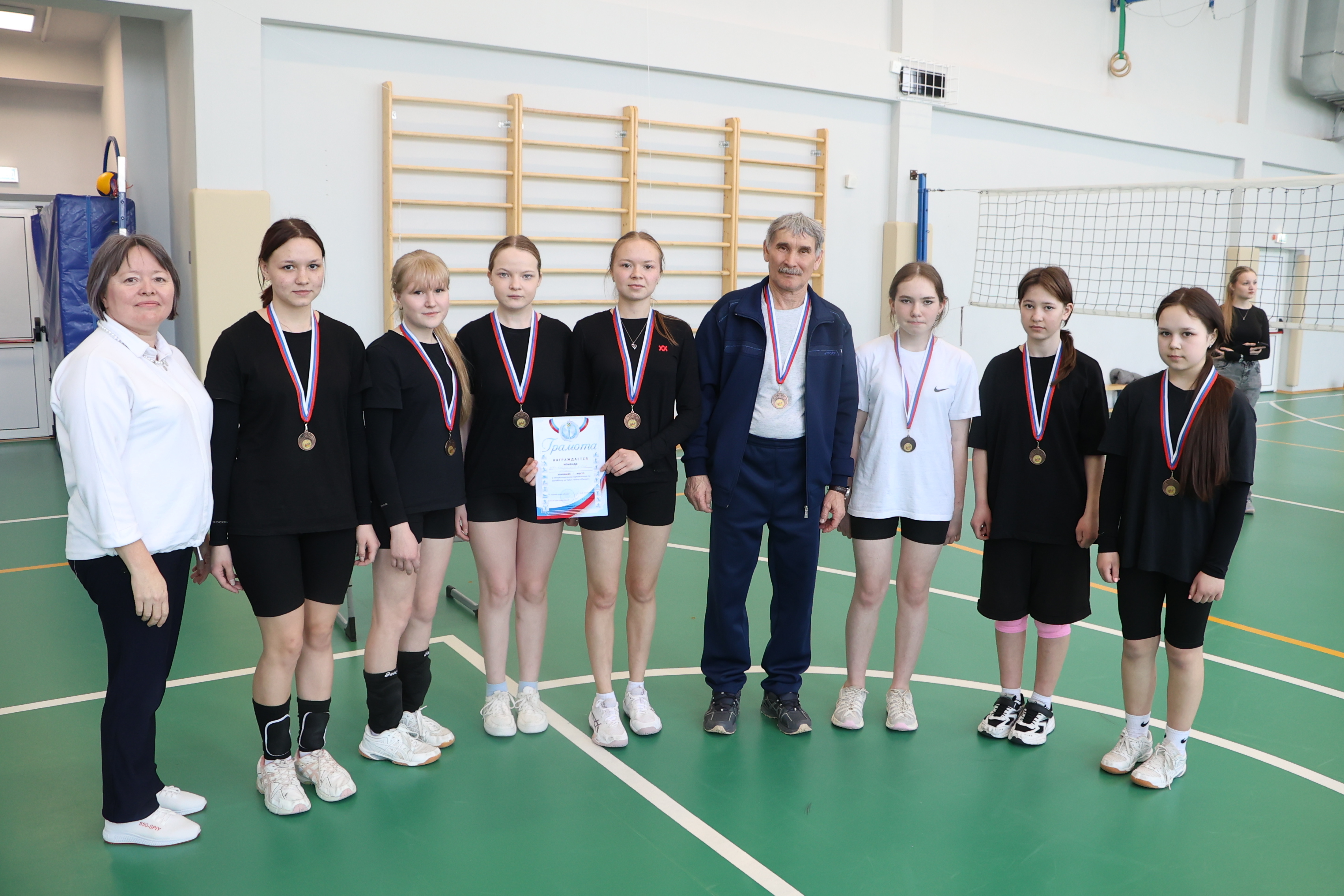 Красивый волейбол: традиции и дружба