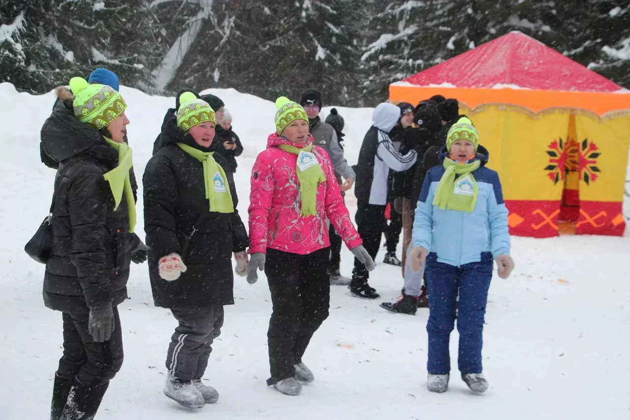 Куас сюрес вылэ трос калык потӥз