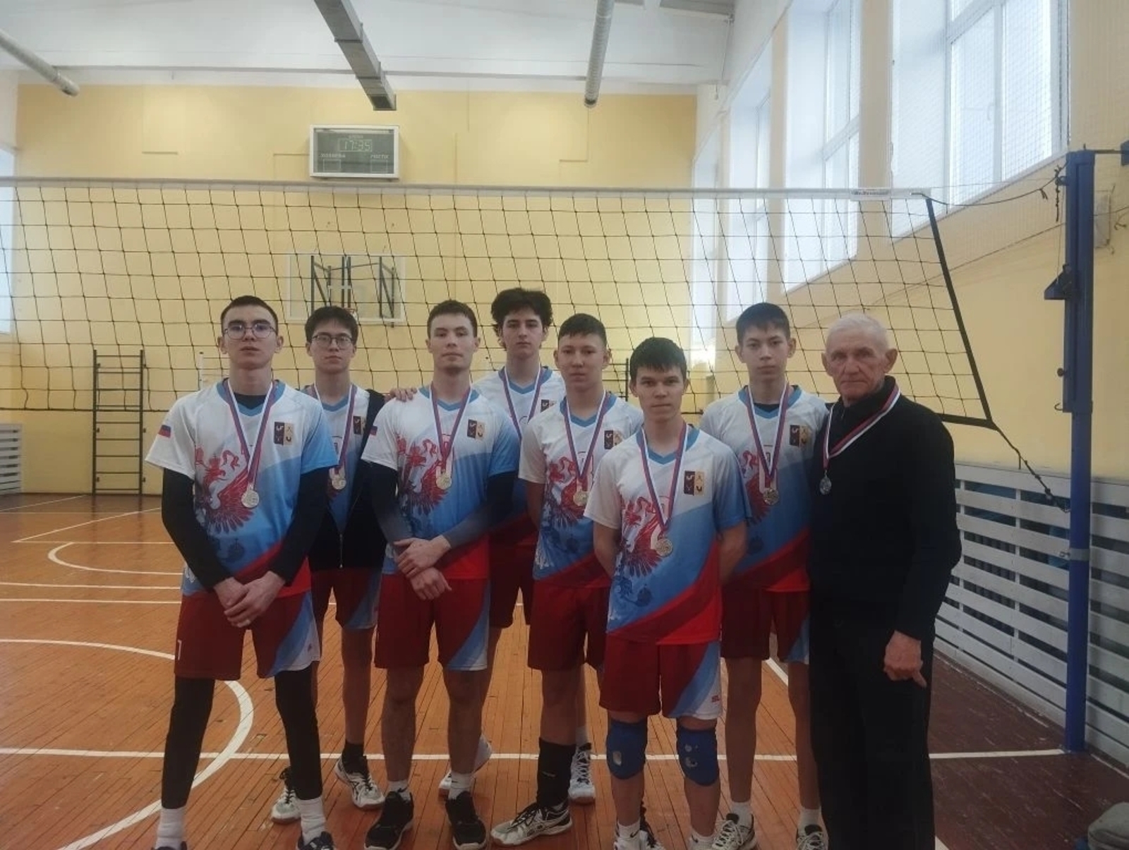 Ӵошатсконысь кыкетӥ интыен бертӥзы