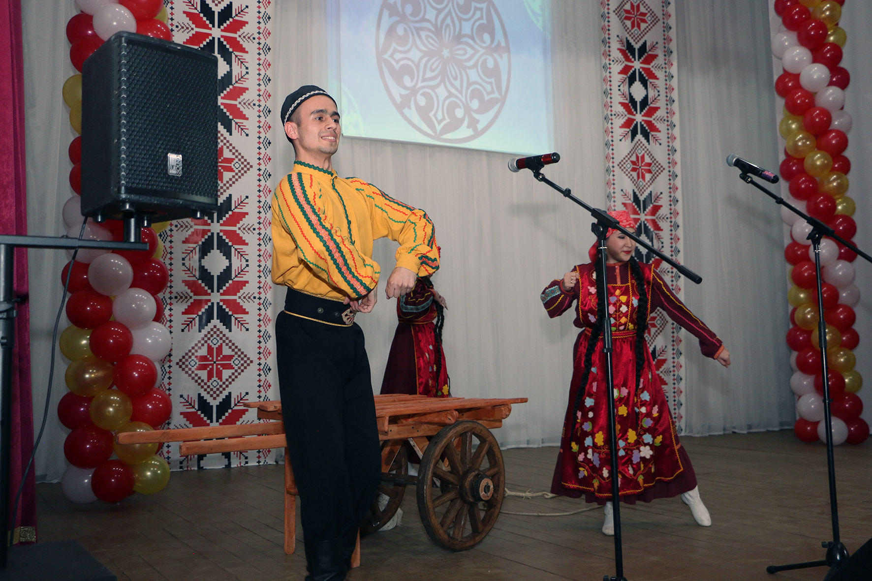 Межрегиональный фестиваль удмуртских фольклорных коллективов «Драгоценные россыпи» (фоторепортаж)