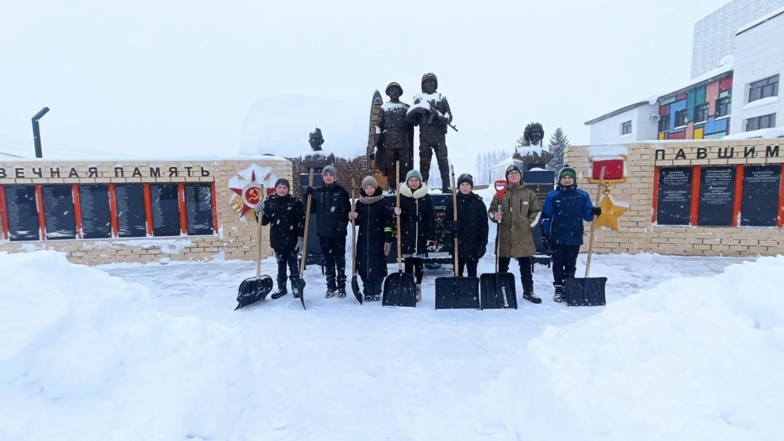 Нылпиос ӟеч уж лэсьтӥзы