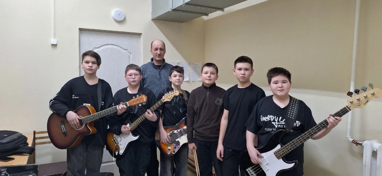 Арибашысь трибьют-группа конкурсысь вормонэн бетӥз